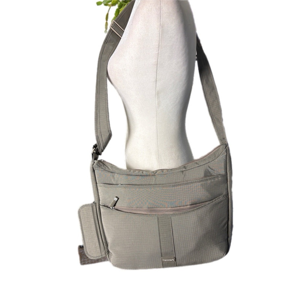 Frommers by Lug Travel Bag Messenger Crossbody Bag Multi Pocket Gray Lightweight